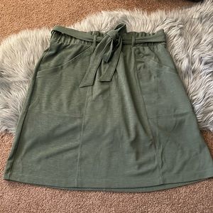 NWT Banana Republic Factory olive green skirt